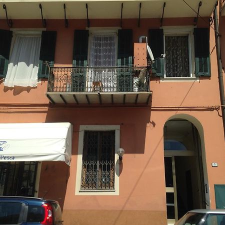 Casa Vacanza "Marina San Giuseppe" Appartement Ventimiglia Buitenkant foto