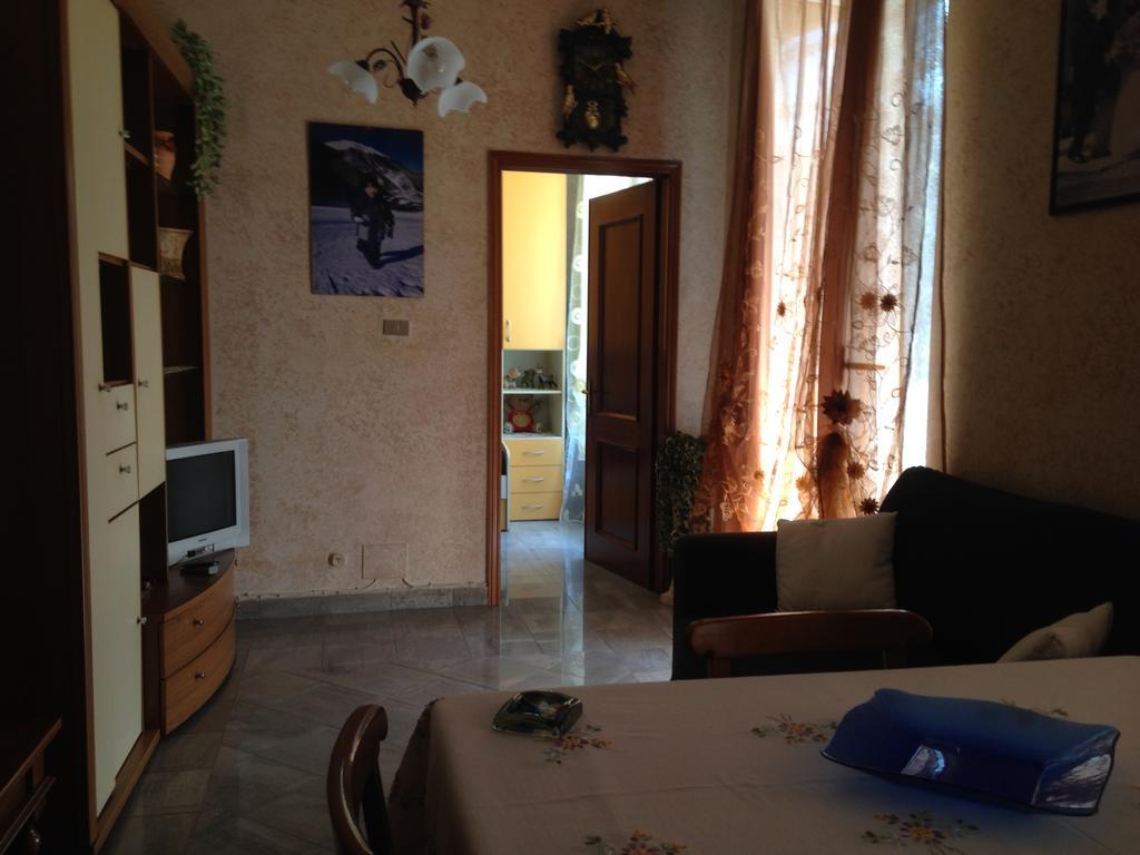 Casa Vacanza "Marina San Giuseppe" Appartement Ventimiglia Buitenkant foto